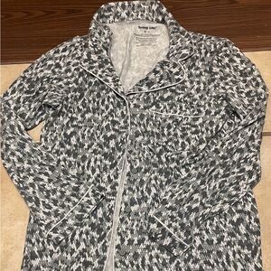 Womens Tommy John gray white black Patterned Pajama Top and bottom set